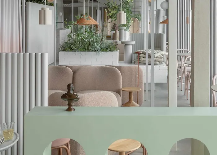 Locke At East Side Gallery Berlin
